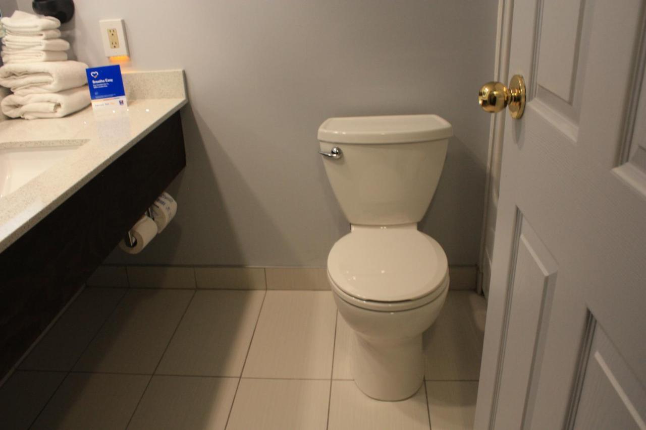 Comfort Inn & Suites University YYC Dış mekan fotoğraf