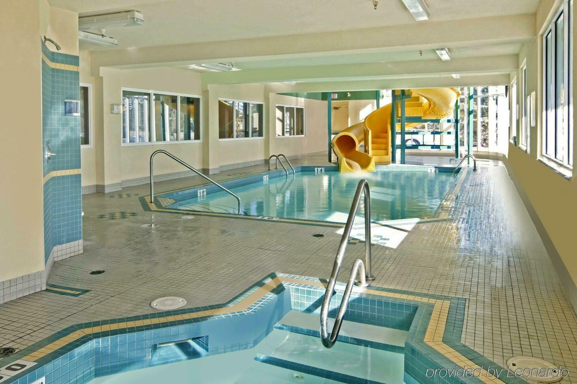 Comfort Inn & Suites University YYC Dış mekan fotoğraf